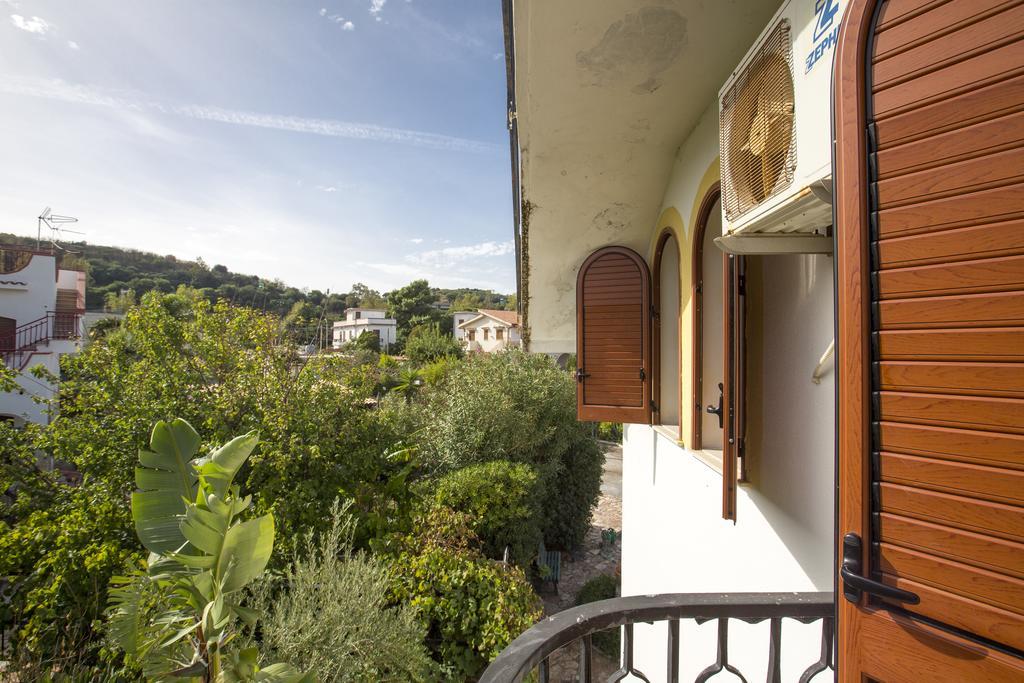 Villa Silvia Casteldaccia Exterior foto